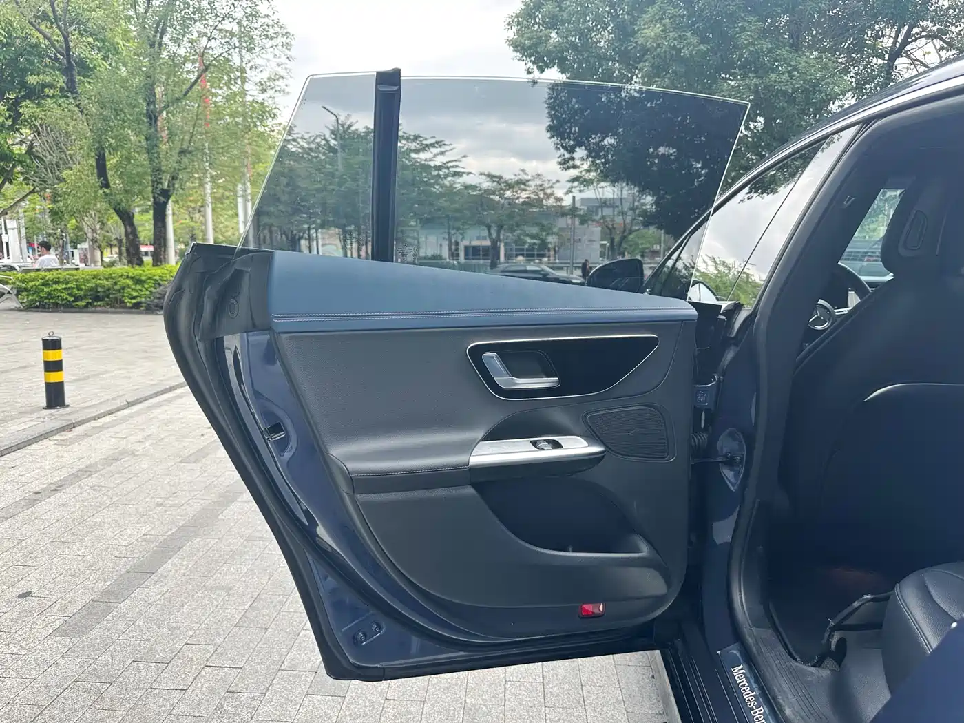 Mercedes-Benz EQE 2022 350 Luxury Edition фото 11