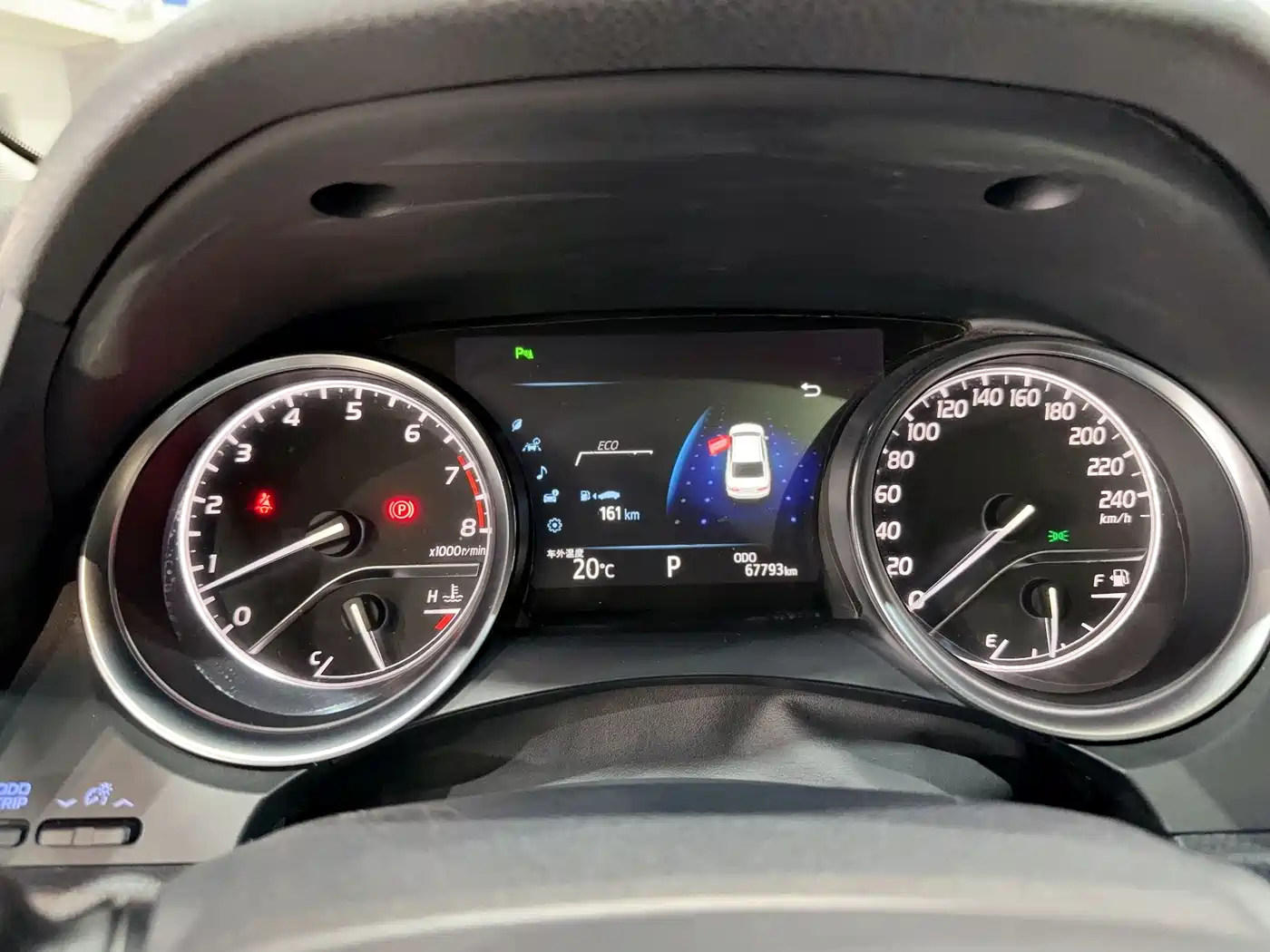 Toyota Camry 2018 2.0G Luxury Edition фото 26