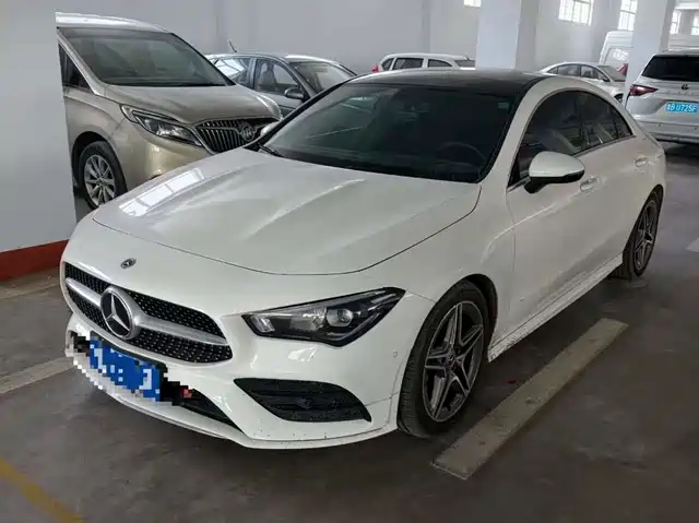 MERCEDES-BENZ CLA