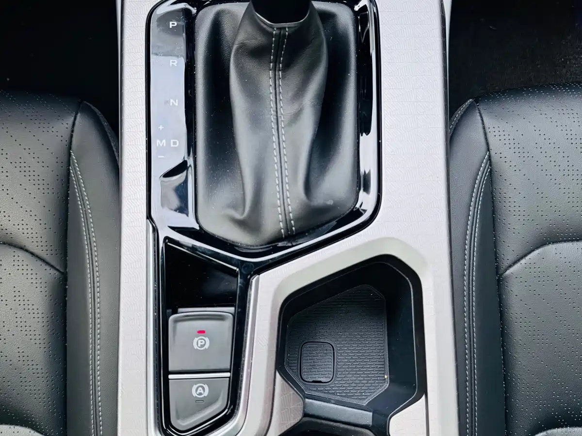 GEELY AUTOMOBILE EMGRAND