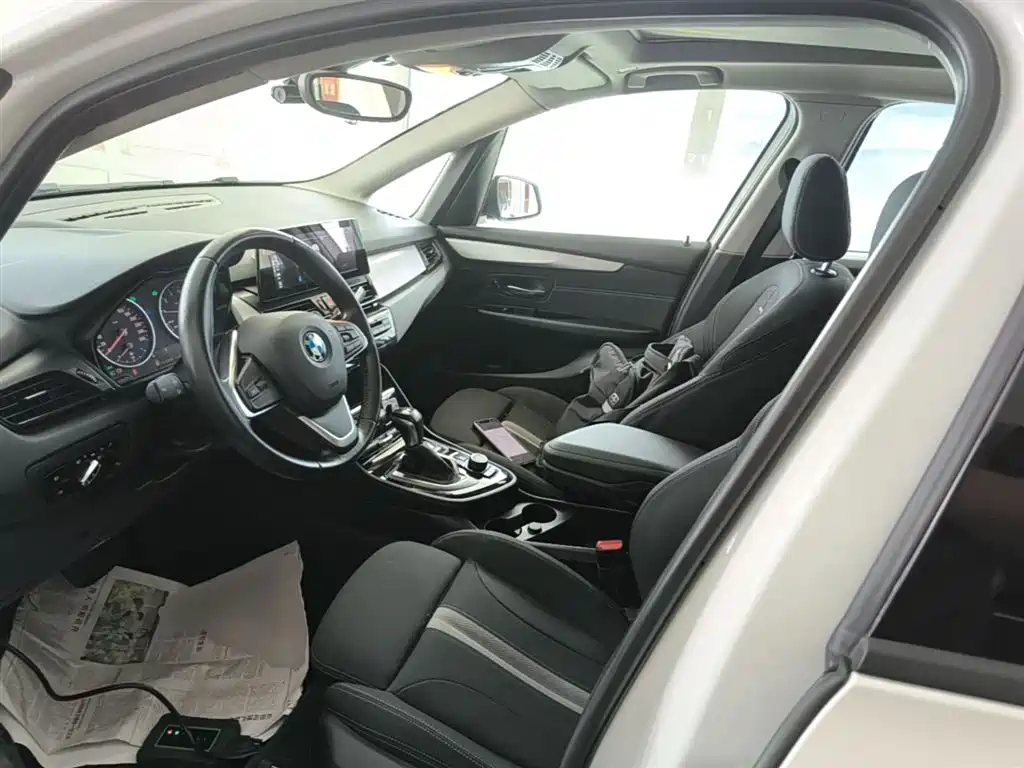 BMW 2 Series Tourer (Import) 2015 218i Leading Type фото 15