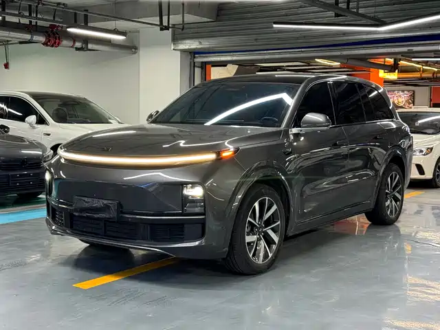 Li Auto L8 Pro