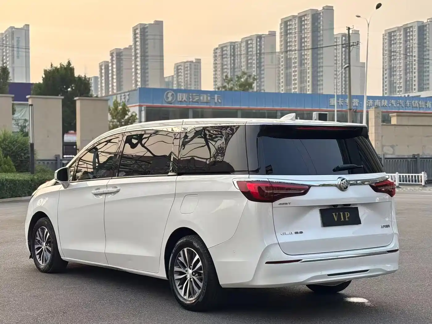 Фото 7 - Buick GL8