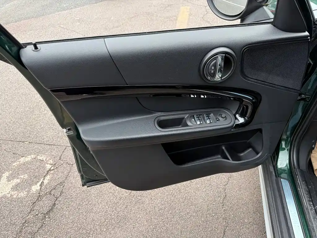 Фото 6 - MINI COUNTRYMAN