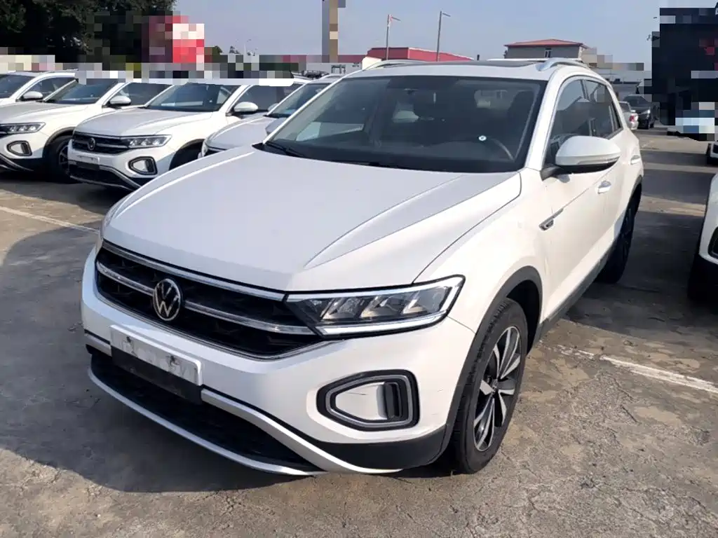 Volkswagen T-Roc, миниатюра 2