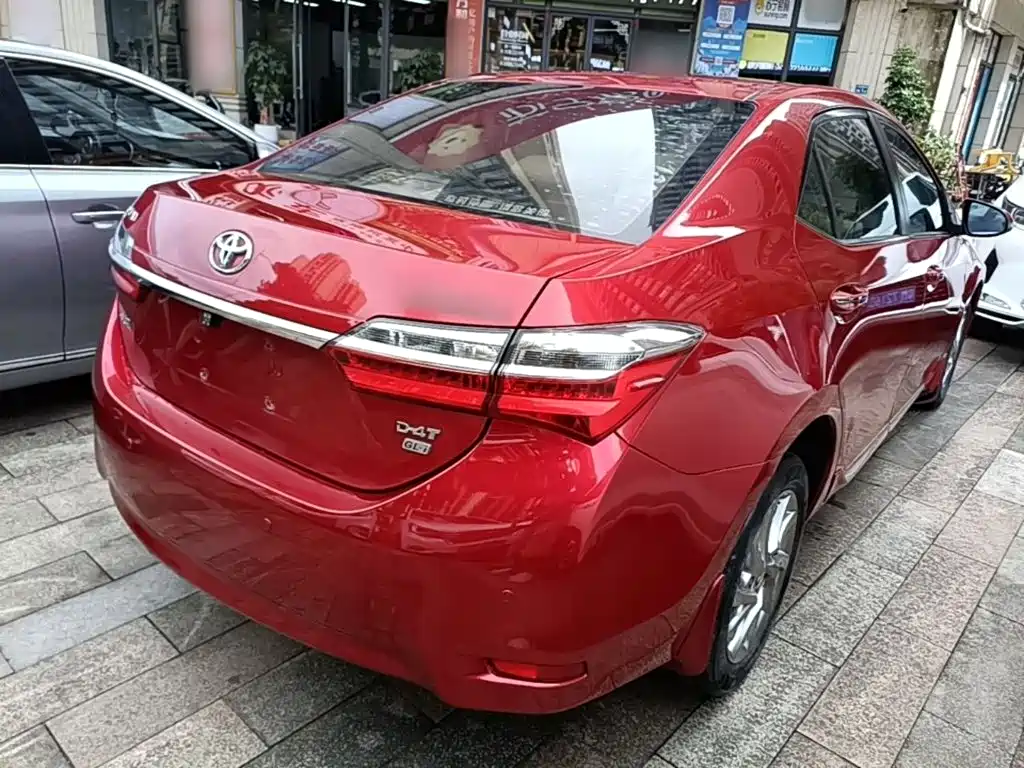 Фото 7 - Toyota Corolla