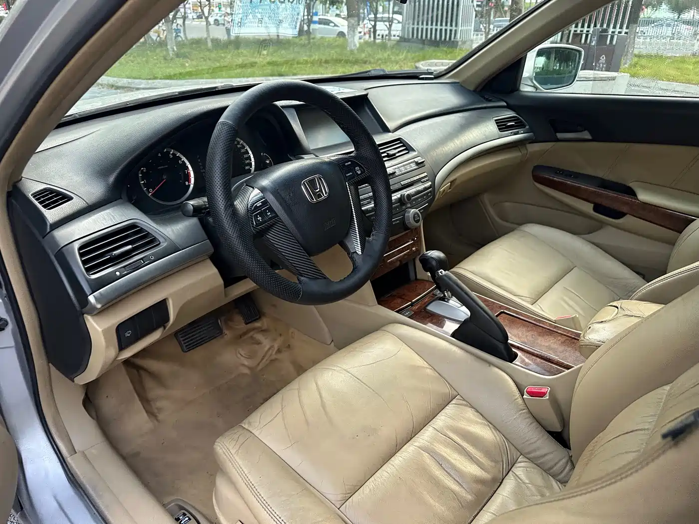 Фото 14 - Honda Accord