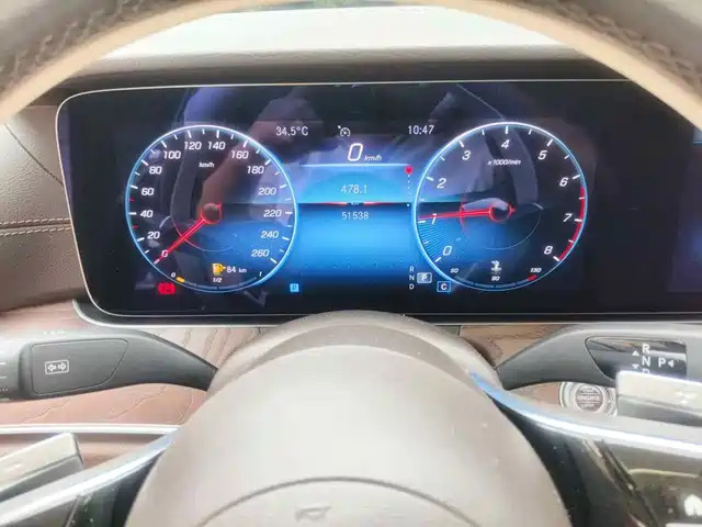 Mercedes-Benz E-Class 2022 Second Facelift E 300 L Luxury — фото 4