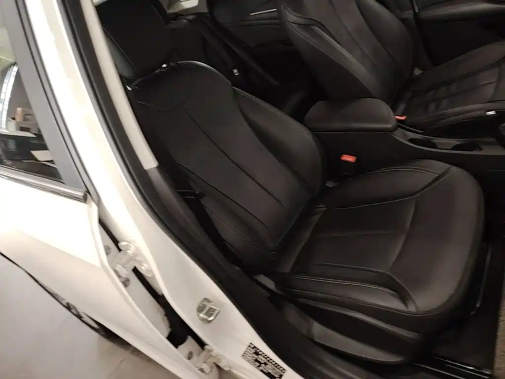Фото 25 - Buick Excelle