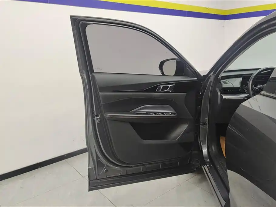 CHANGAN CHANGAN AUCHAN Z6