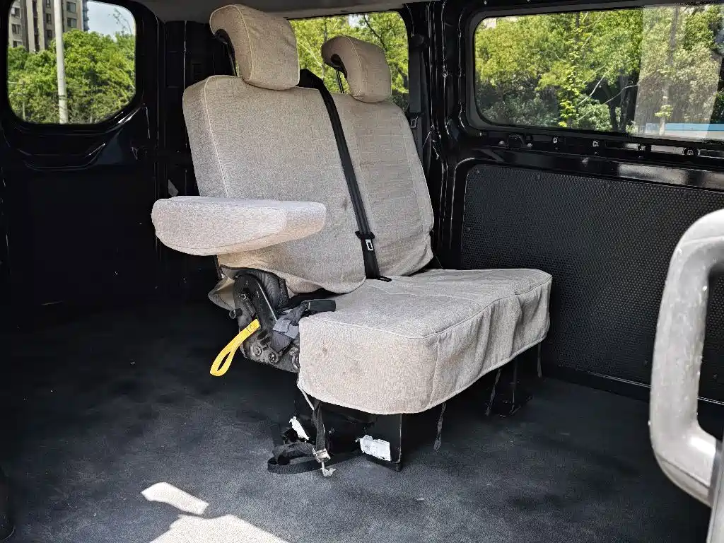 Фото 8 - Ford Transit