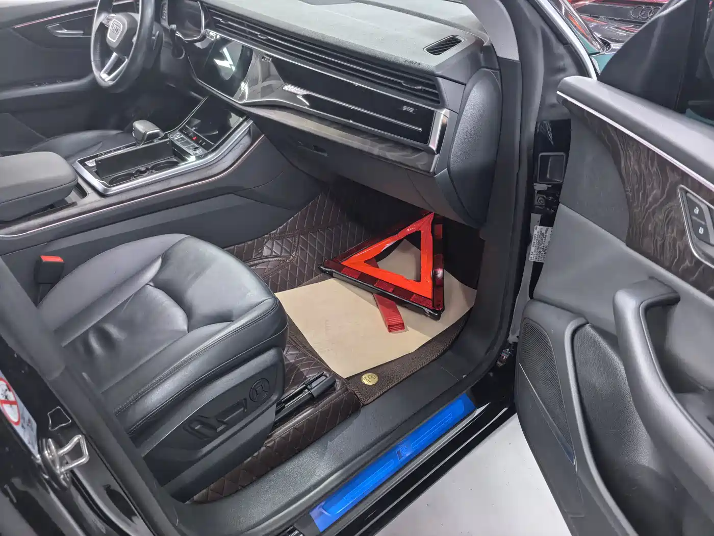 Audi Q8 2019 55 TFSI Luxury Dynamic фото 7