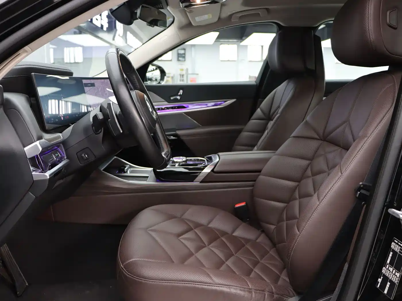 BMW 7 Series 2023 Model 735Li Luxury Package фото 22