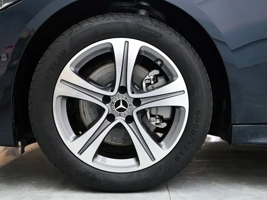 Mercedes-Benz C-Class 2022 C 200 L Sport Version фото 5