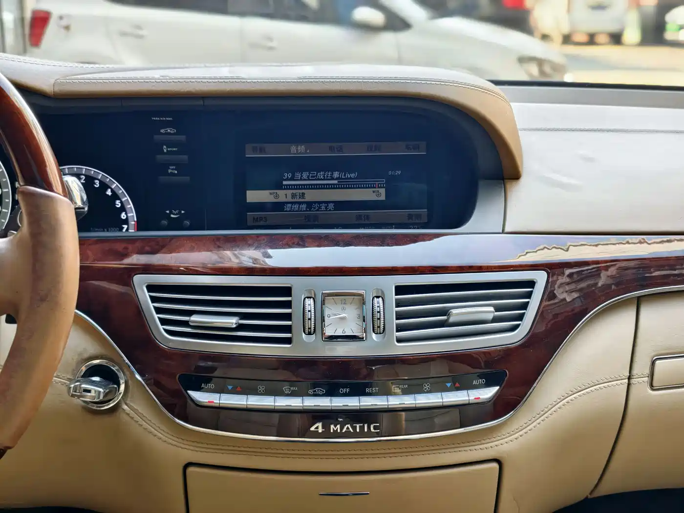 Mercedes-Benz S-Class 2011 S 500 L CGI 4MATIC фото 17