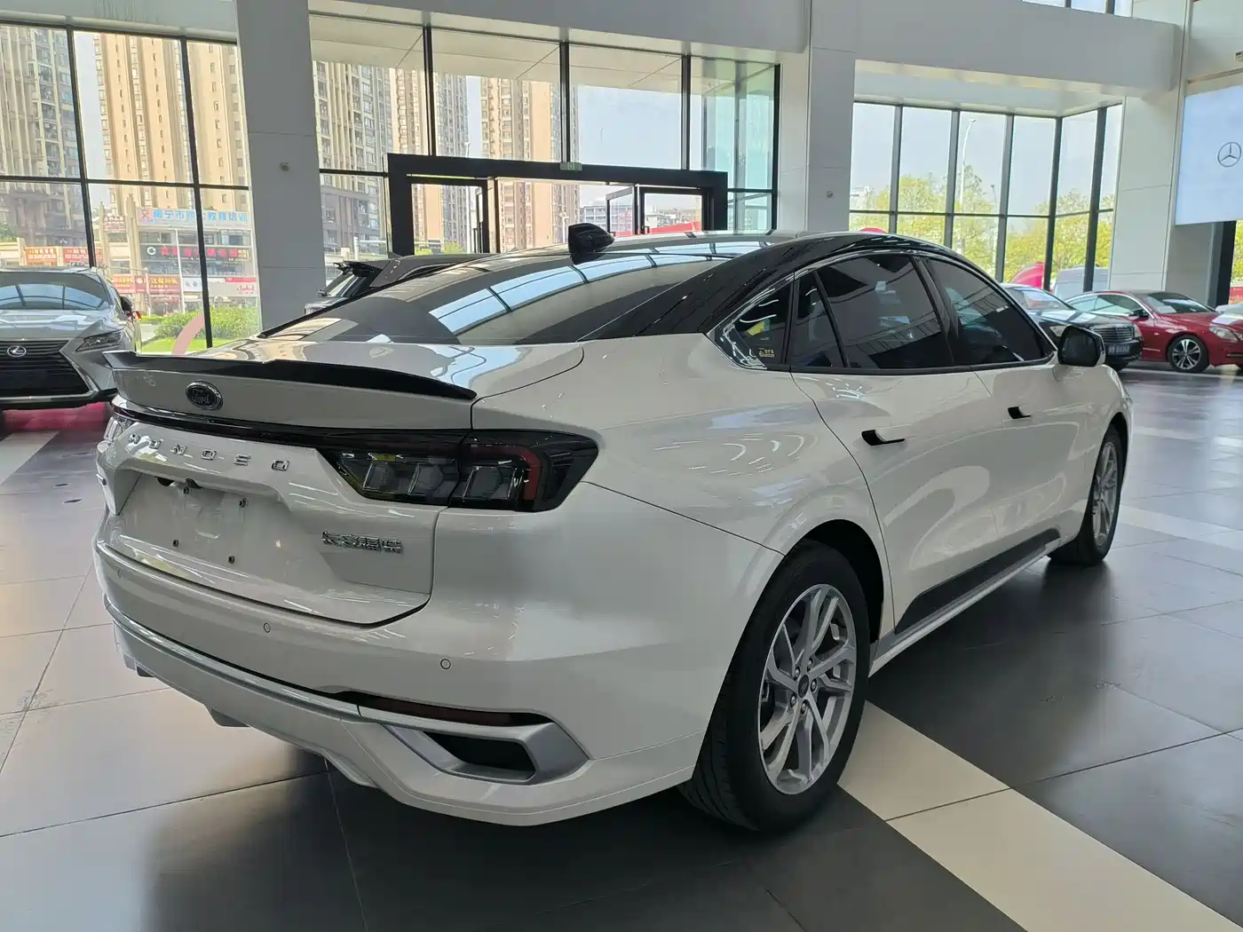 FORD MONDEO