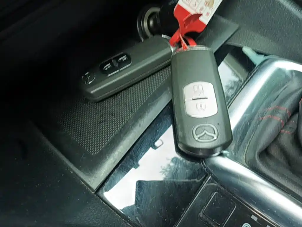 صورة 9 - Mazda Mazda 3