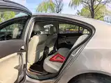 Photo 10 - Buick Regal