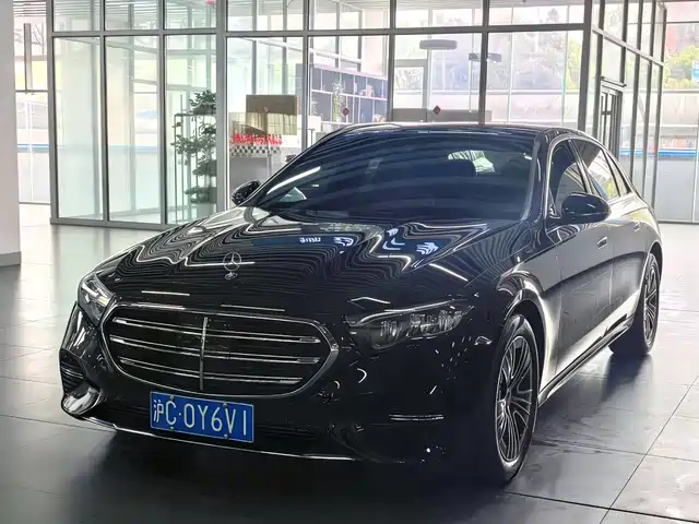 MERCEDES-BENZ E CLASS