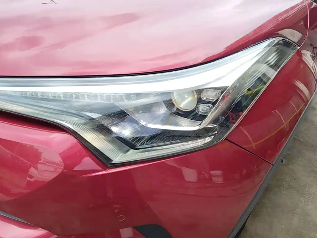Photo 24 - Toyota C-HR