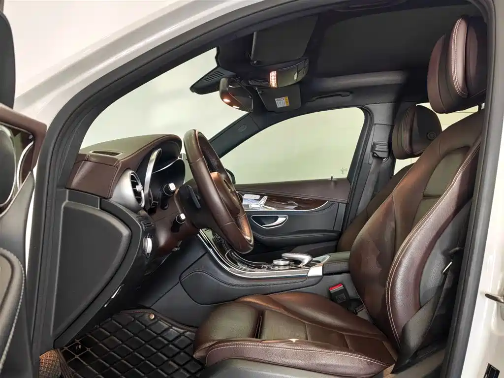 Mercedes-Benz GLC 2019 GLC 260 4MATIC Dynamic фото 8