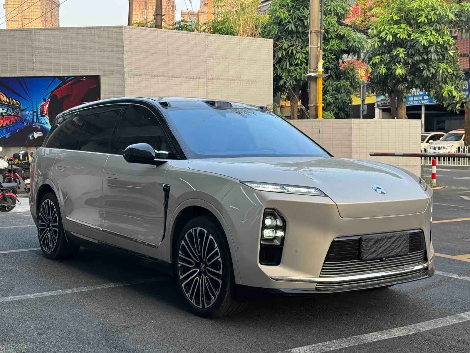 Фото 4 - NIO ES8