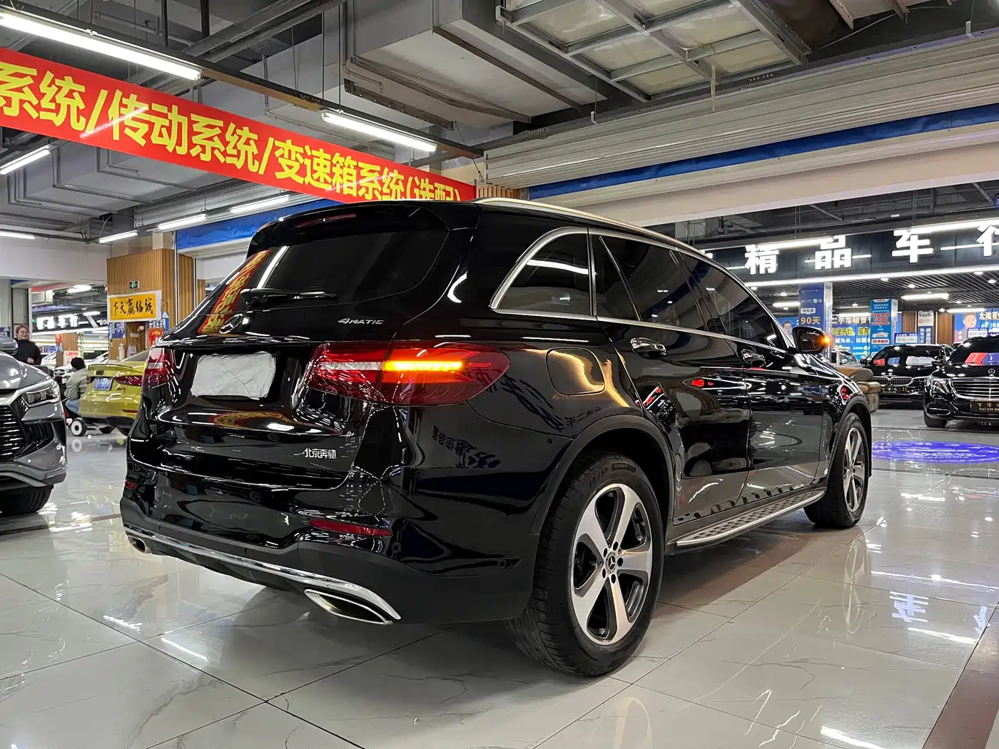 Mercedes-Benz GLC 2017 GLC 300 4MATIC Dynamic фото 5