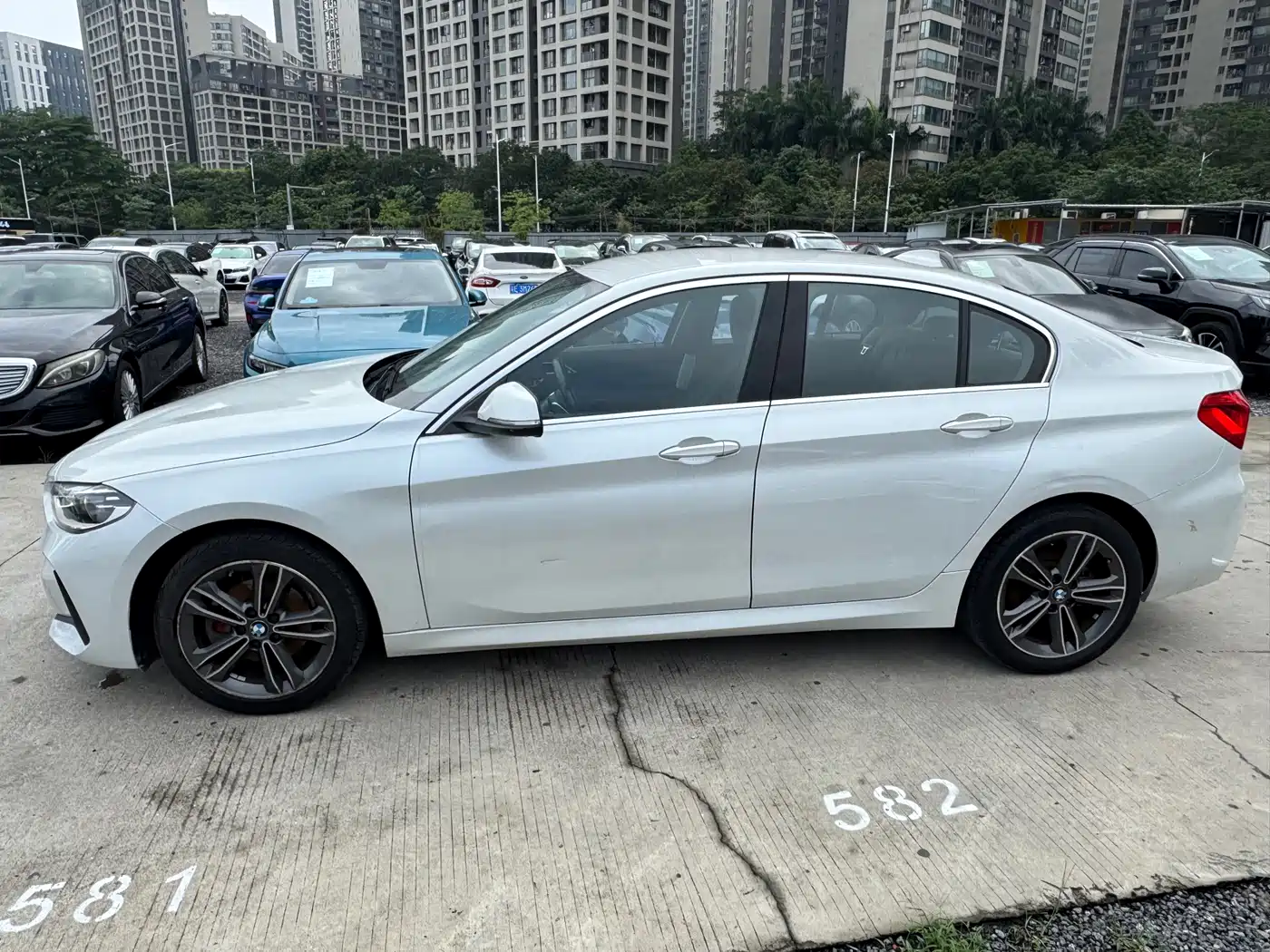 BMW 1 Series 2021 120i M Sport фото 7