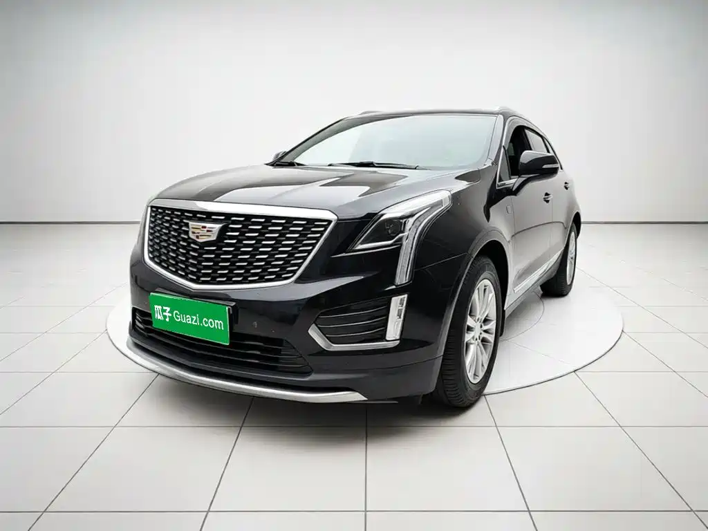 Фото 1 - Cadillac XT5