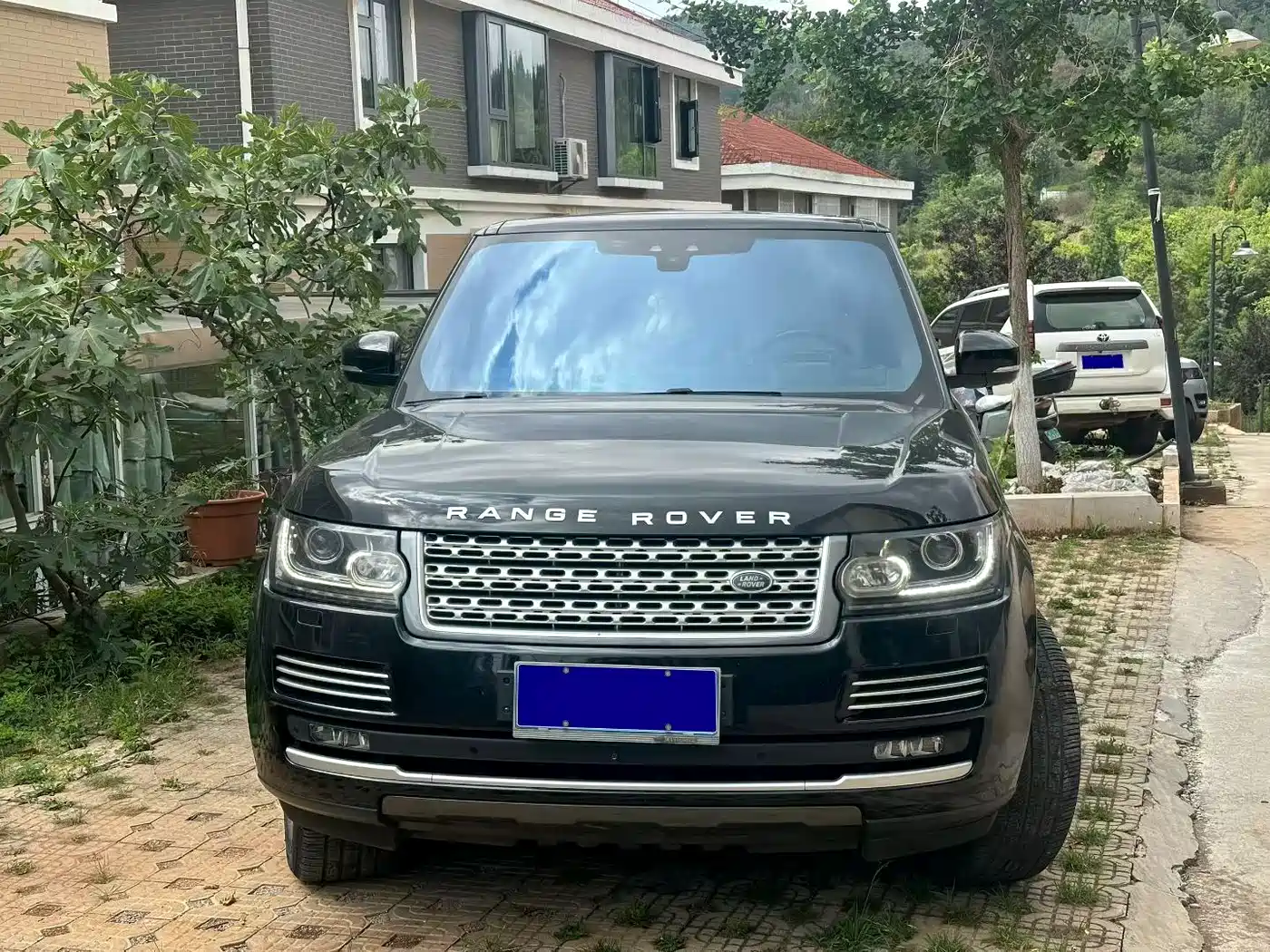 Land Rover Range Rover 2017 5.0 SC V8 Summit Autobiography LWB фото 2