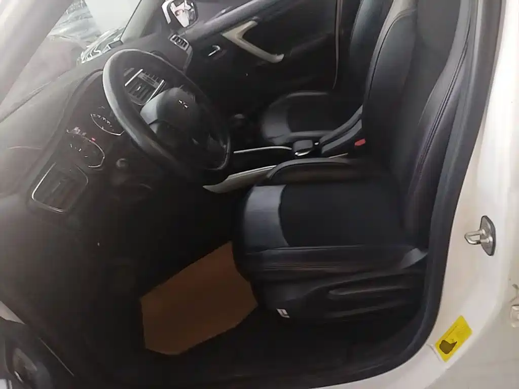 Citroën C3-XR 2017 2015 1.6THP Automatic Pioneer