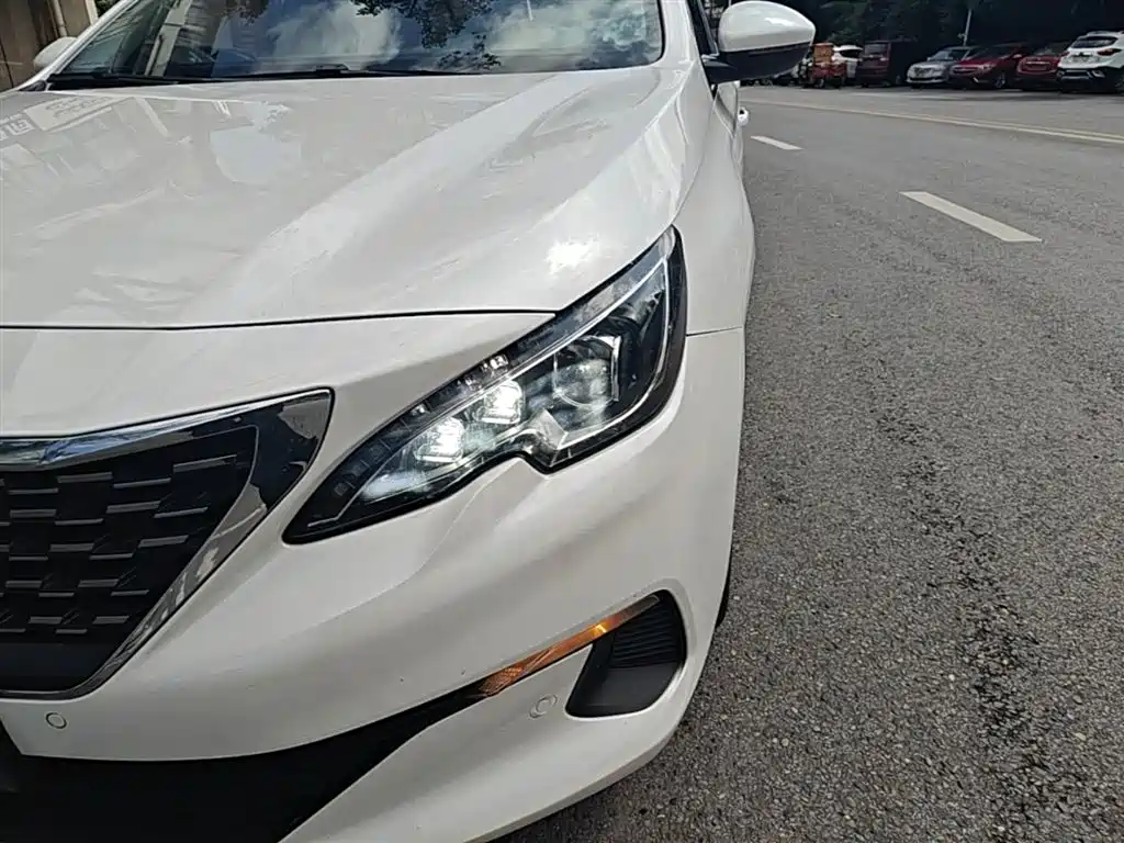 Peugeot 408 2019 360THP Auto Luxury Edition China VI фото 24