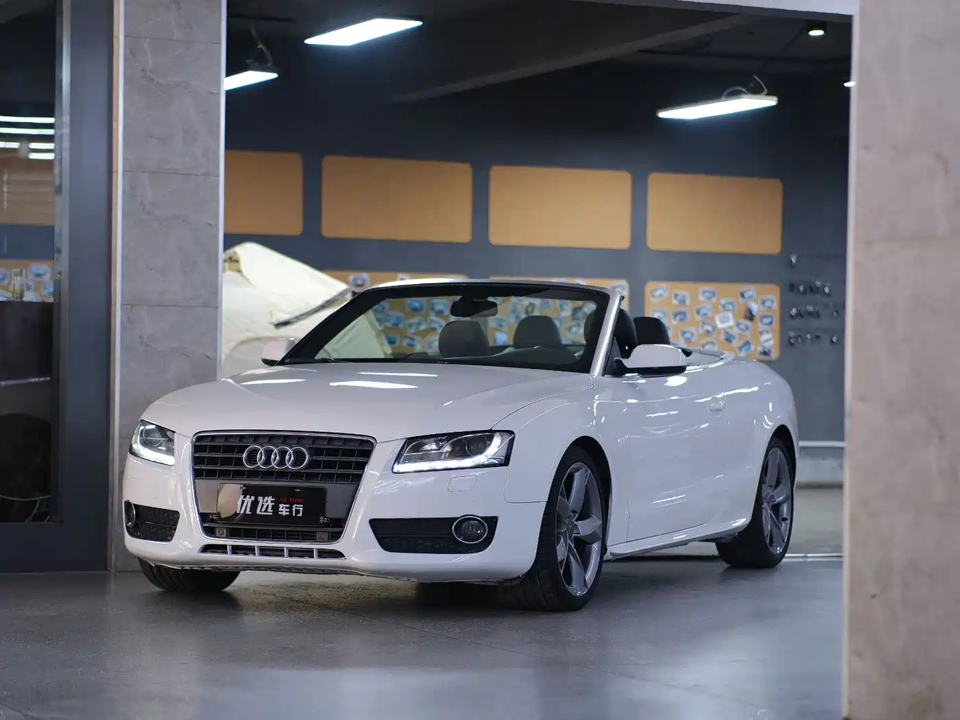Audi A5 (Import) 2010 2.0TFSI Cabriolet фото 5