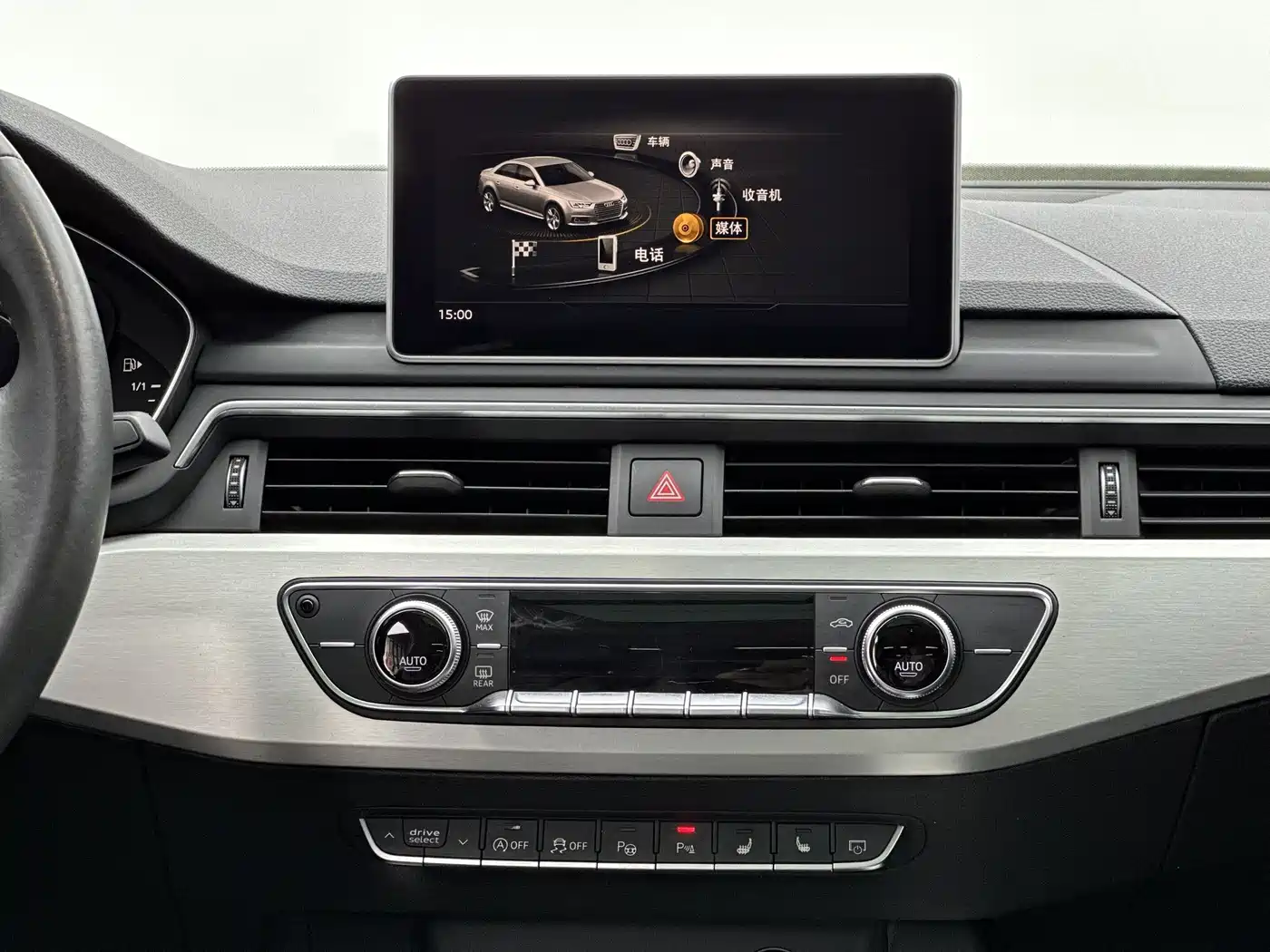 Audi A4L 2019 40 TFSI Sport (China V) фото 13