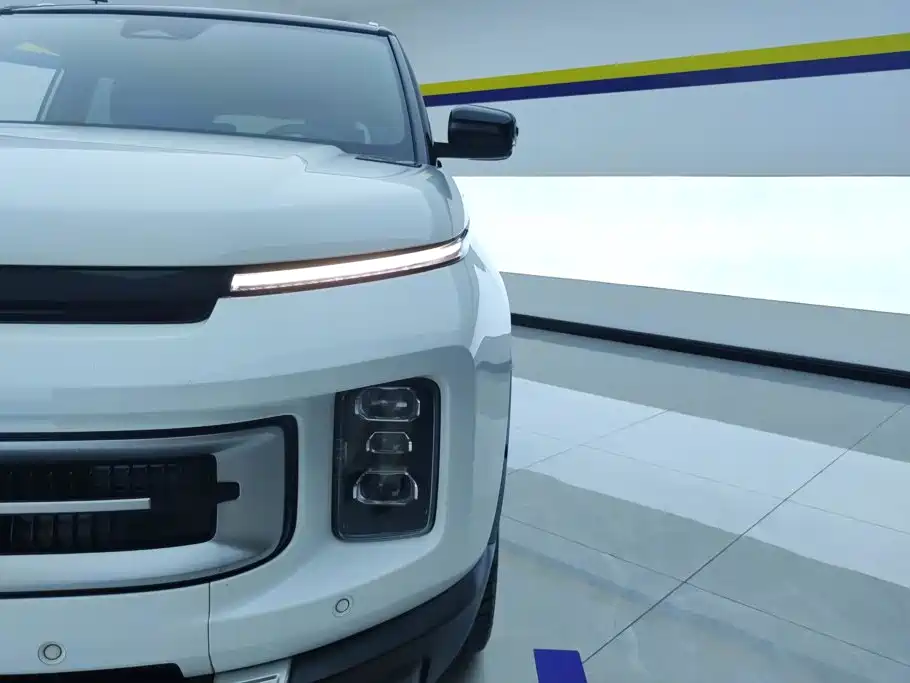 Geely ICON 2022 2023 1.5TD Chocolate Premium Edition