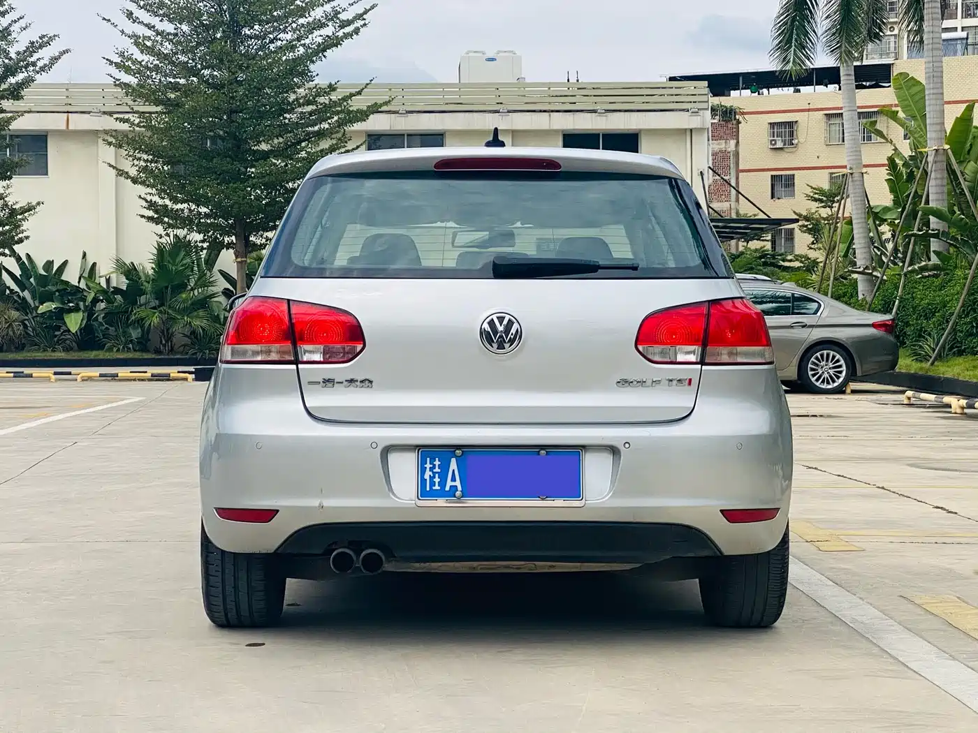 Volkswagen Golf 2010 1.4TSI Automatic Luxury фото 14