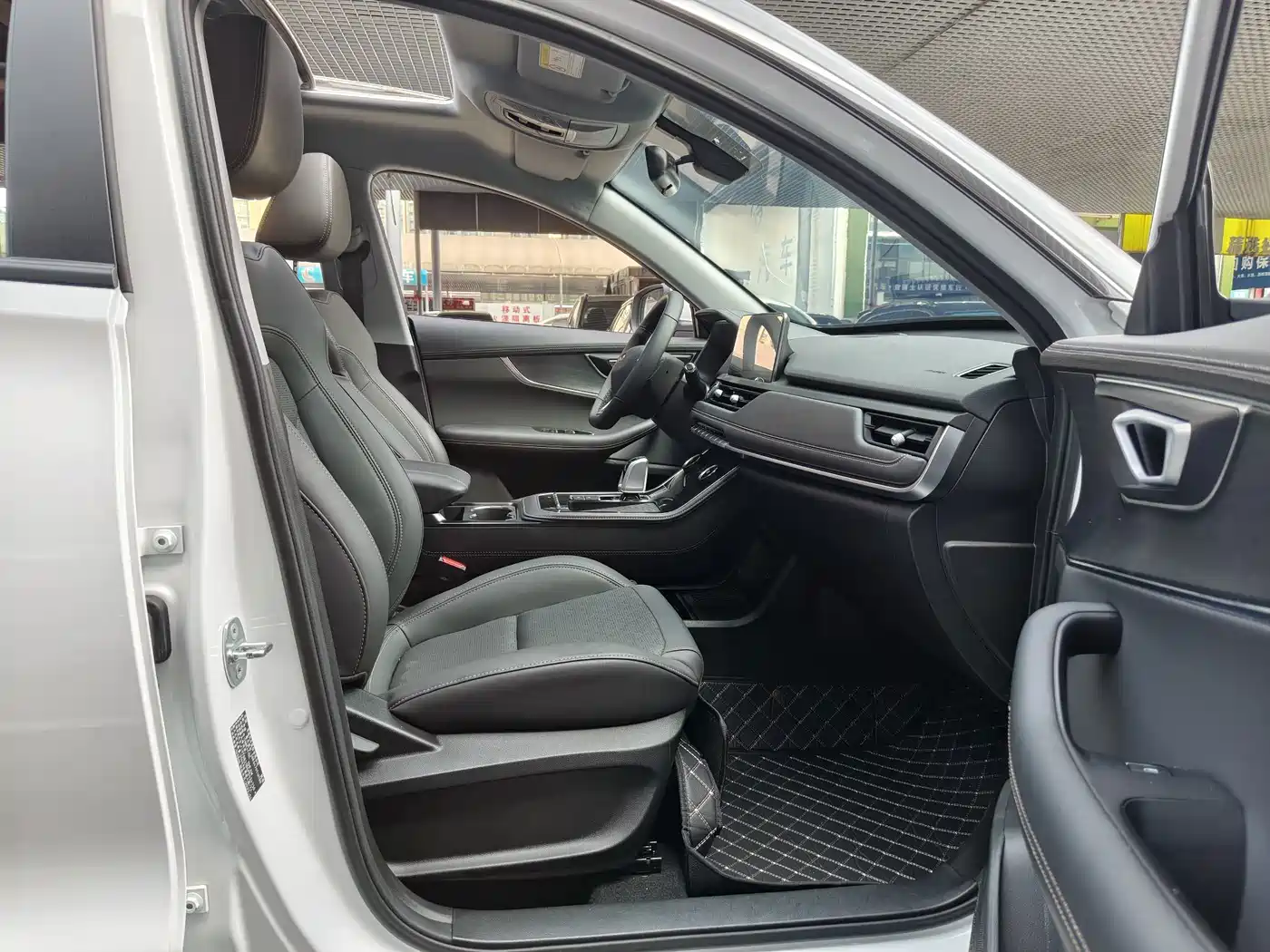 Фото 17 - Chery Tiggo 8