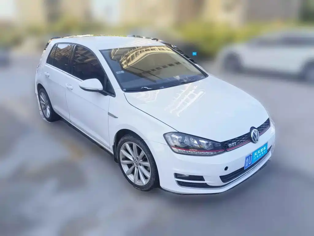 صورة 3 - Volkswagen Golf