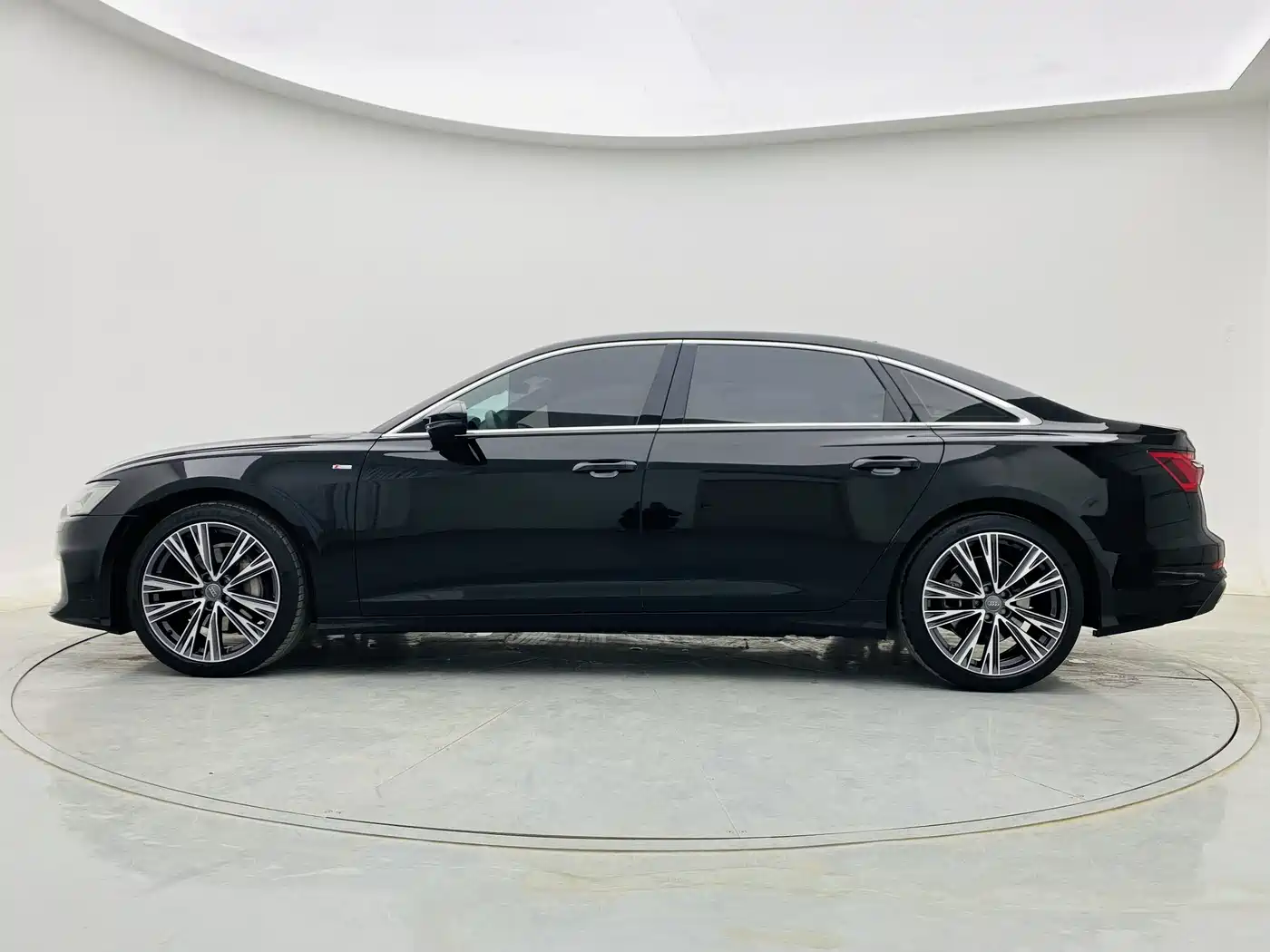 Audi A6L 2020 45 TFSI Premium Dynamic фото 5