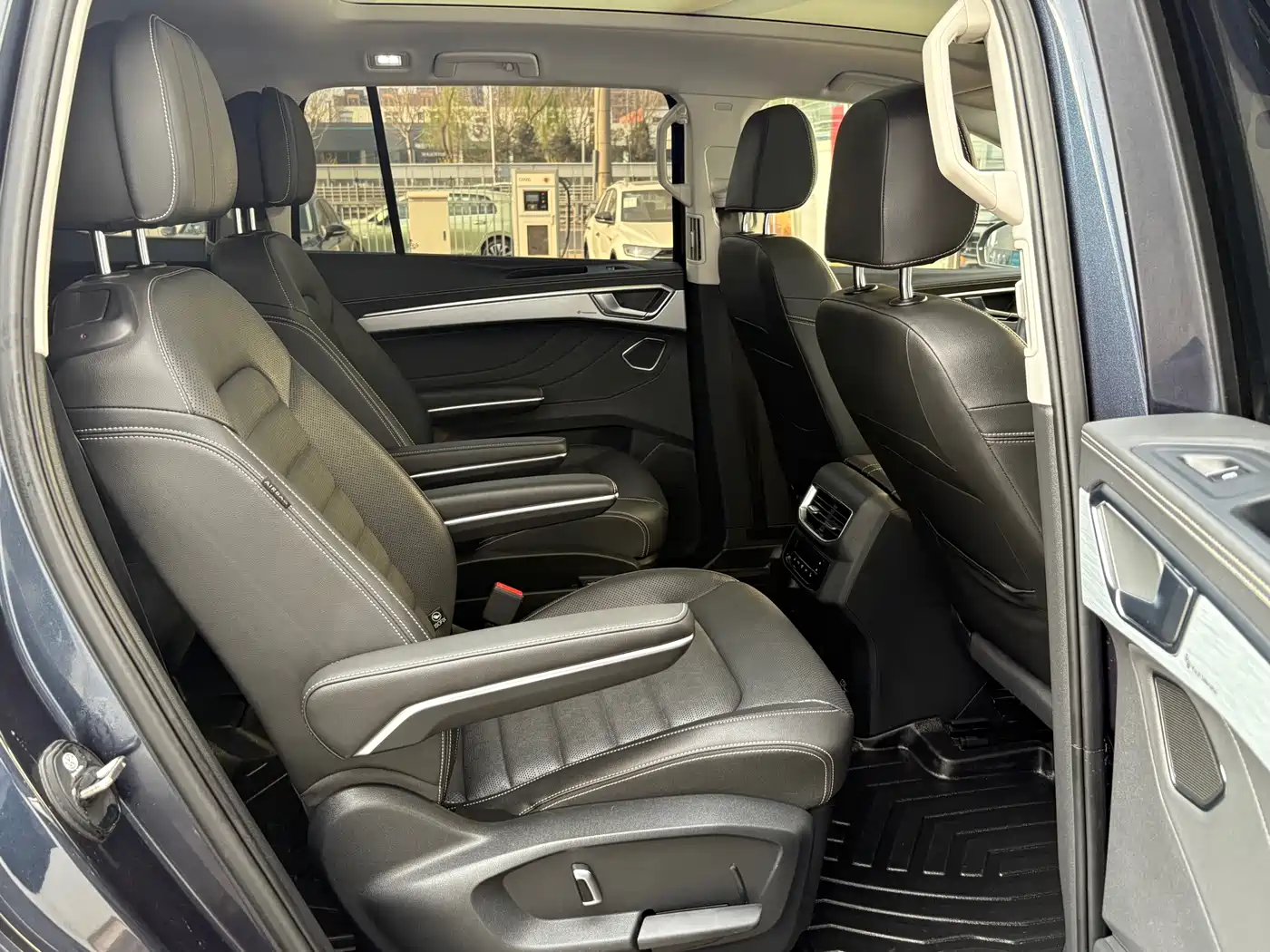 Volkswagen Talagon 2022 380TSI 4WD Luxury Premium Pro Edition 6-seater фото 15