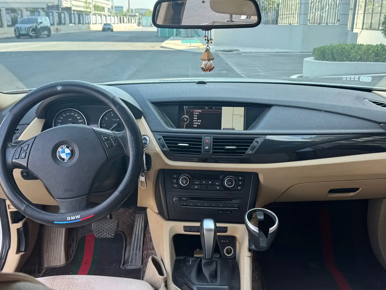 Photo 8 - BMW X1 (Import)