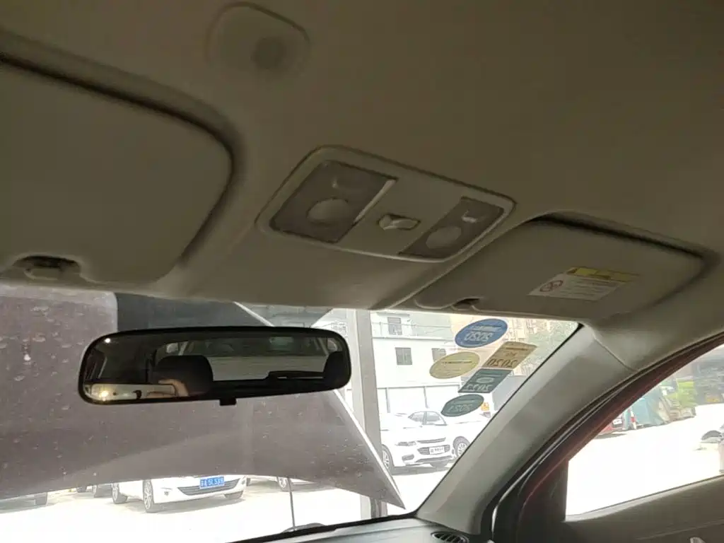 Kia KX CROSS 2018 2017 1.4L AT GLS