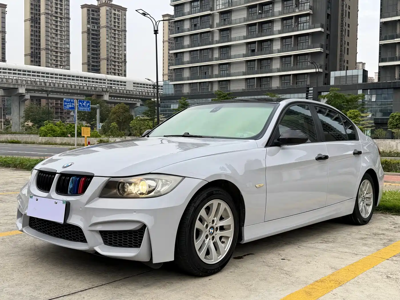 Photo 1 - BMW 3 Series
