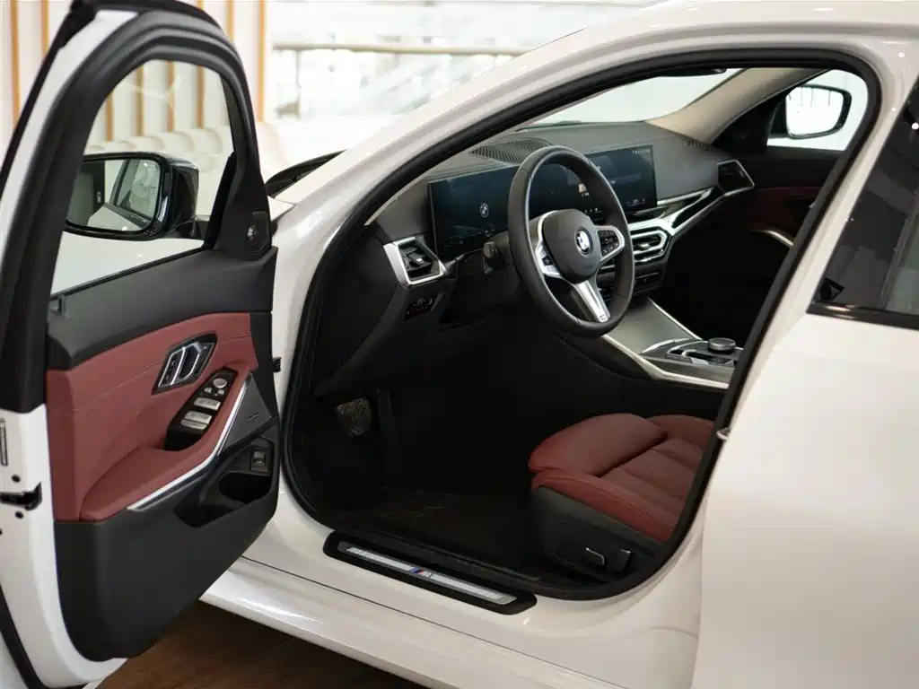 BMW 3 Series 2023 325Li M Sport Black Night Package фото 10