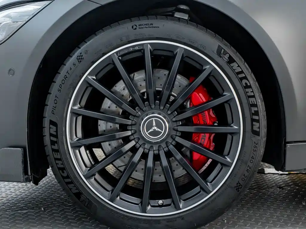 صورة 10 - Mercedes-Benz AMG GT
