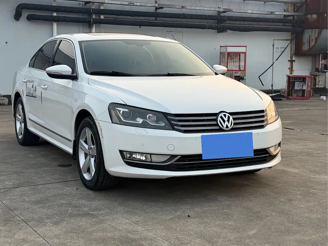 Volkswagen Passat 2014 1.8TSI DSG Executive Edition фото 3