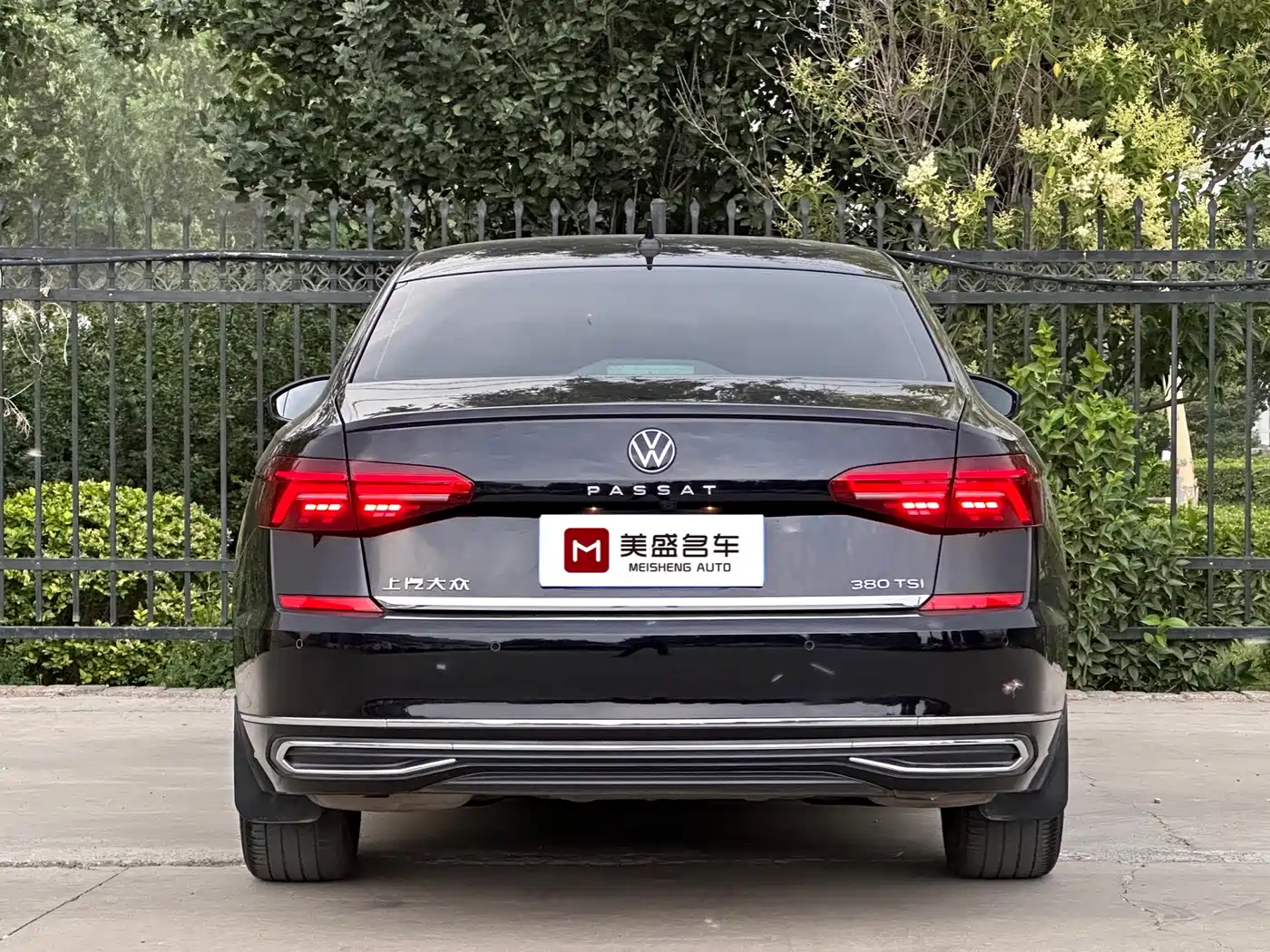 VOLKSWAGEN PASSAT
