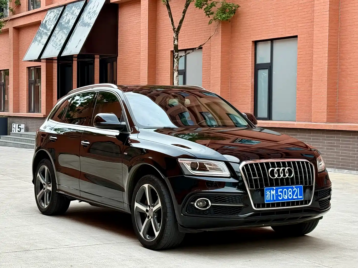 Audi Q5 (Import) 2013 45 TFSI quattro Sport фото 3