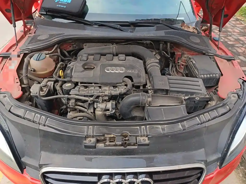 Фото 21 - Audi TT