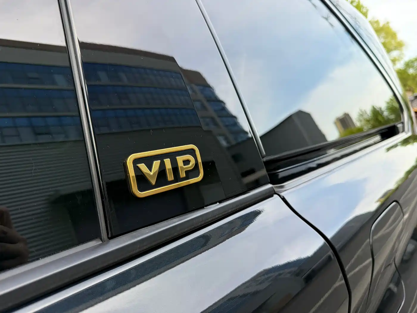 Toyota Granvia 2023 2.5L Hybrid Flagship VIP Edition фото 15